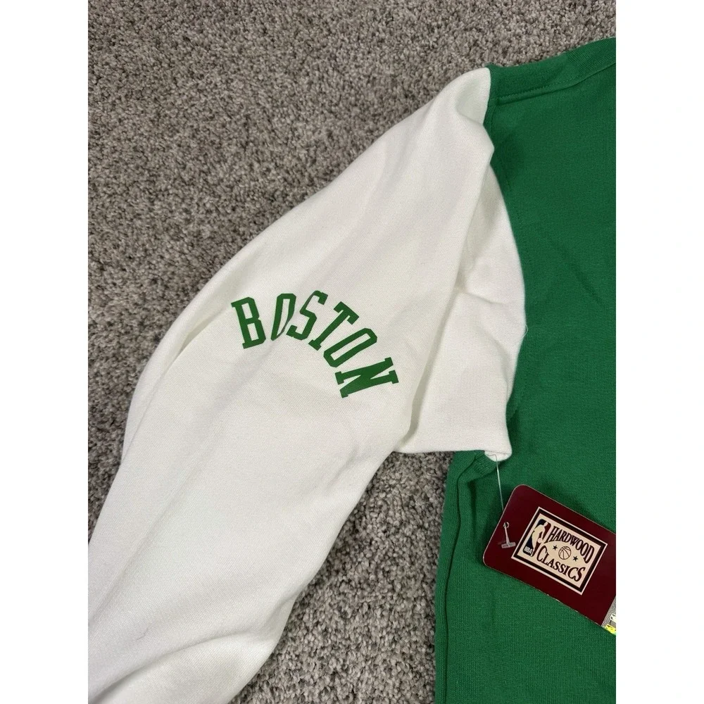 Boston Celtics Jacket Mens MEDIUM TALL Mitchell & Ness Varsity Basketball NWT